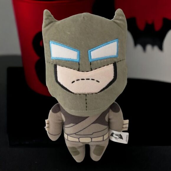 Batman VS Superman Armored Plush Phunny Kid Robot Loot Crate Gray Stuffed Toy - Picture 16 of 16
